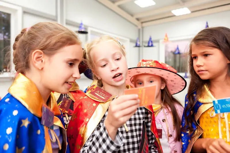 Новый год в Нижнем Новгороде глазами школьников: квесты, игры и секреты организации